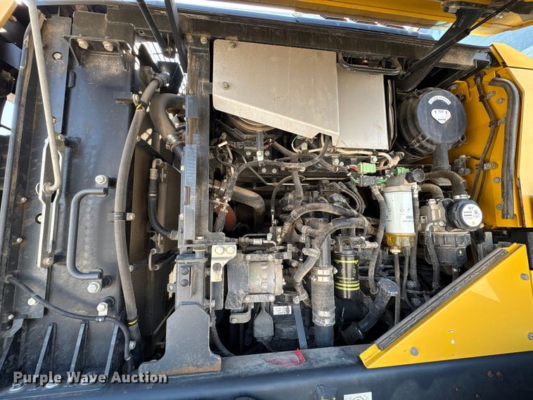 image for item YA3592 2019 Komatsu WA270 wheel loader