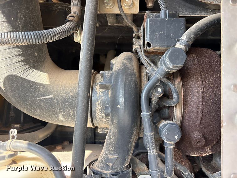 image for item YA3592 2019 Komatsu WA270 wheel loader