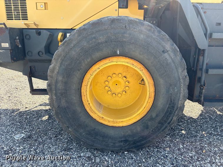 image for item YA3592 2019 Komatsu WA270 wheel loader