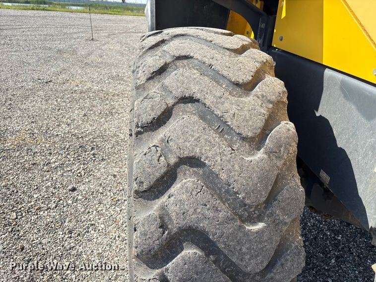 image for item YA3592 2019 Komatsu WA270 wheel loader