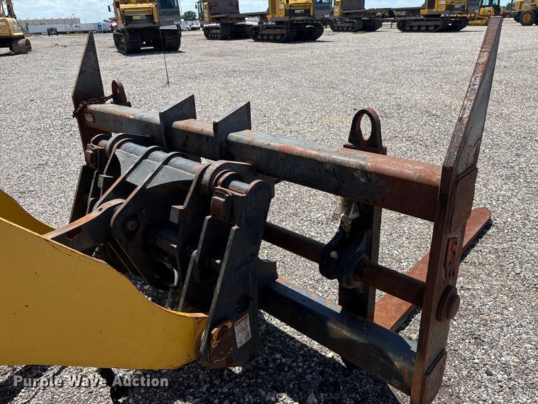 image for item YA3593 2020 Komatsu WA270-8 wheel loader