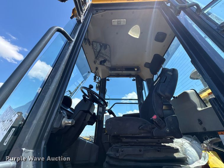 image for item YA3593 2020 Komatsu WA270-8 wheel loader