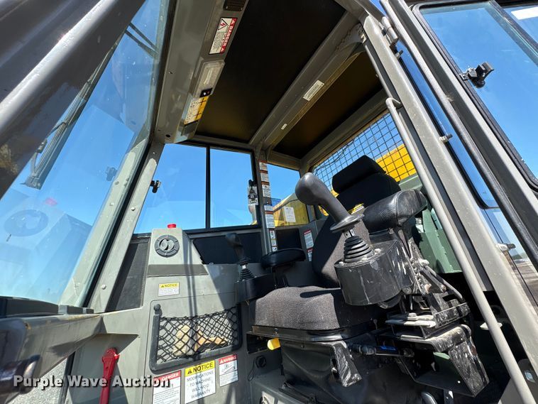 image for item YA3595 2020 Terramac RT14R track carrier