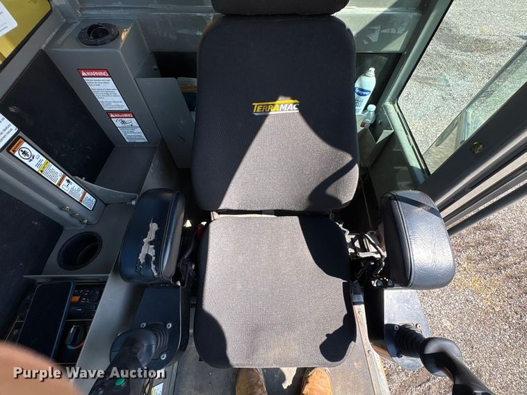 image for item YA3595 2020 Terramac RT14R track carrier