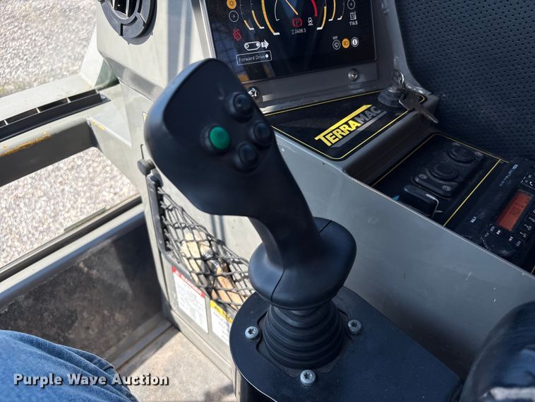 image for item YA3595 2020 Terramac RT14R track carrier