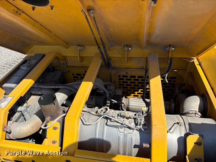 image for item YA3595 2020 Terramac RT14R track carrier
