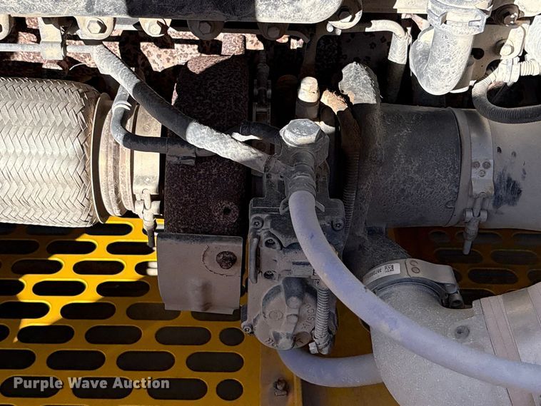 image for item YA3595 2020 Terramac RT14R track carrier