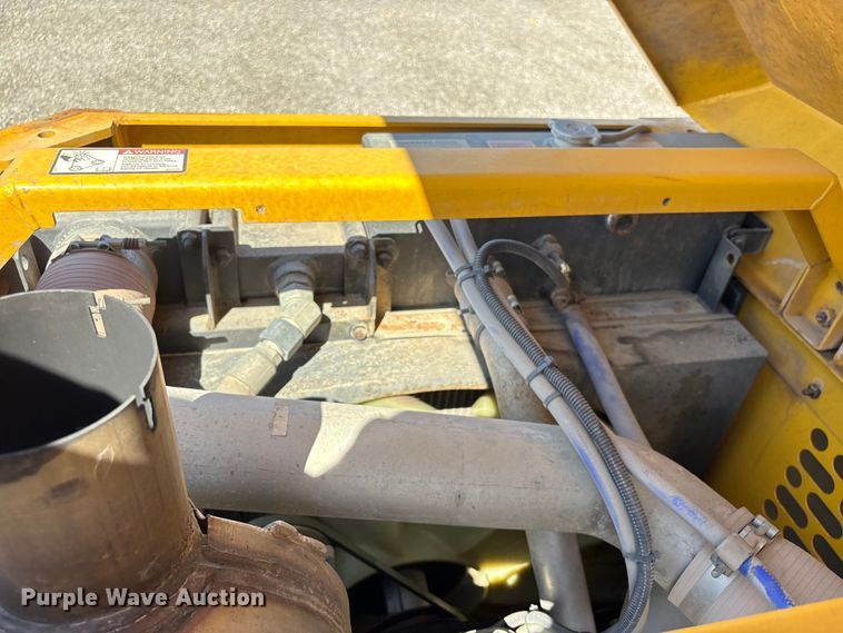 image for item YA3595 2020 Terramac RT14R track carrier
