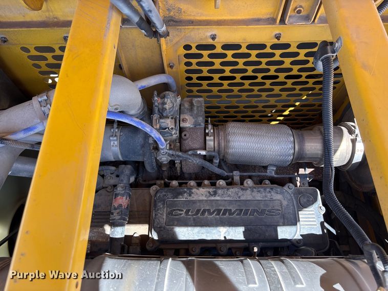 image for item YA3596 2020 Terramac RT14R track carrier
