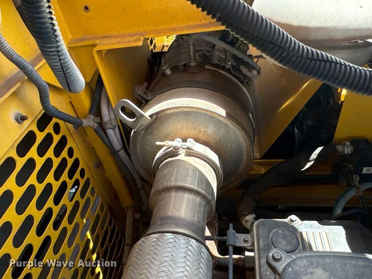 image for item YA3596 2020 Terramac RT14R track carrier