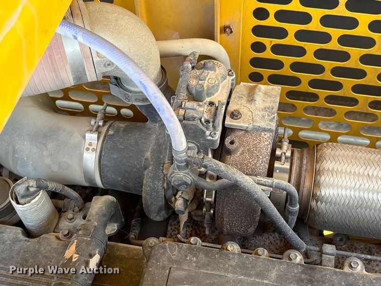 image for item YA3597 2020 Terramac RT14R track carrier