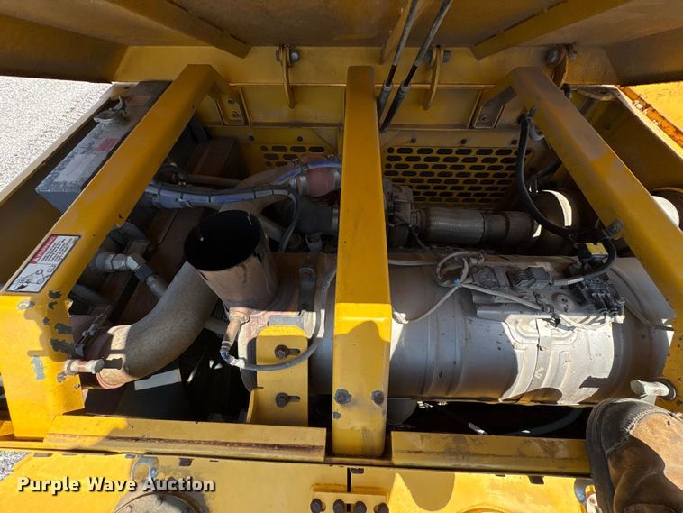 image for item YA3600 2019 Terramac RT14R track carrier