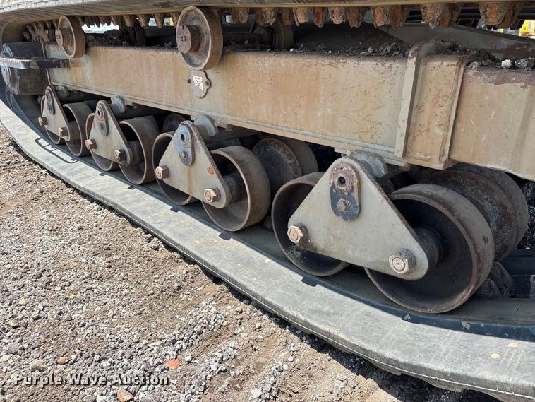 image for item YA3600 2019 Terramac RT14R track carrier