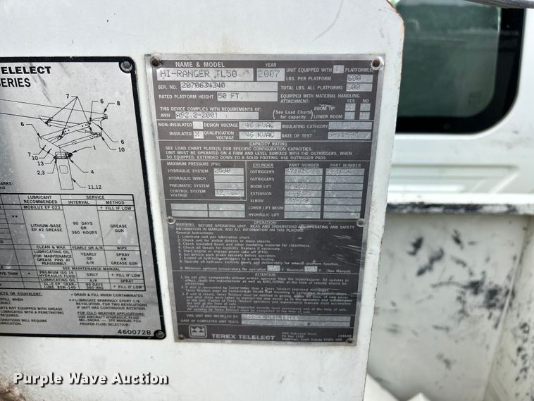 image for item YA3742 2007 International 4300 bucket truck