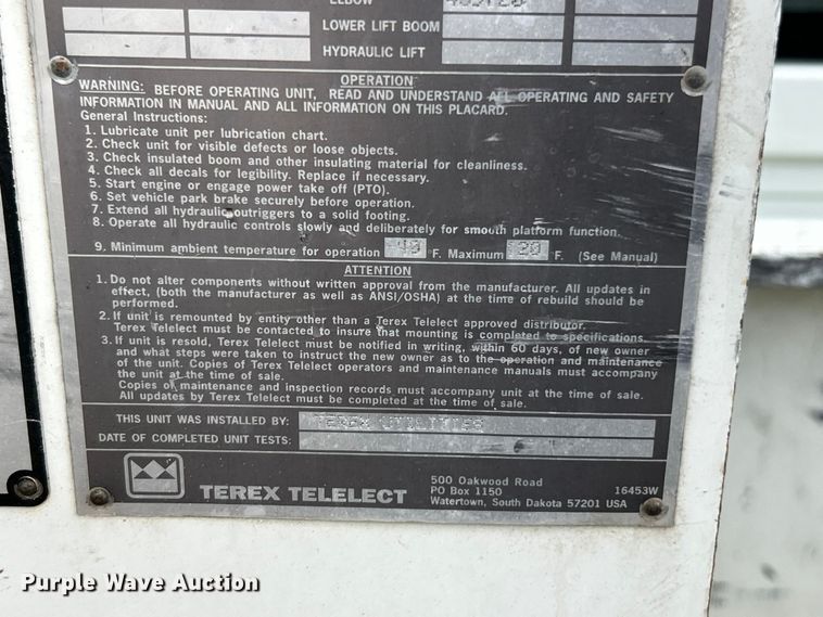 image for item YA3742 2007 International 4300 bucket truck