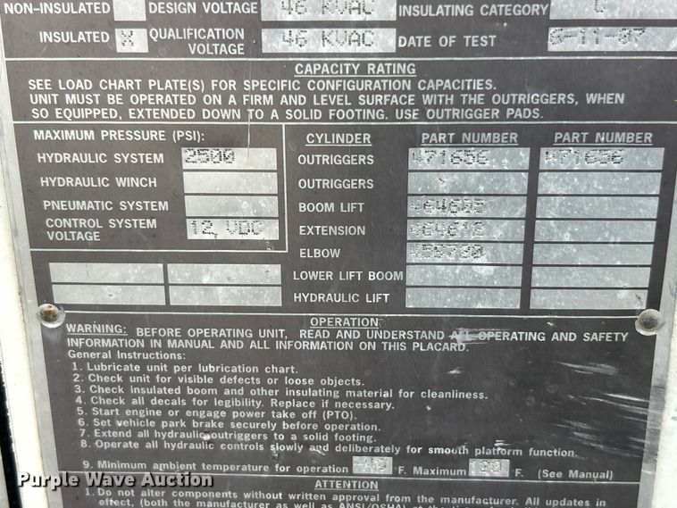 image for item YA3742 2007 International 4300 bucket truck