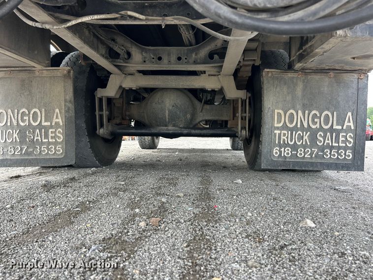 image for item YA3742 2007 International 4300 bucket truck