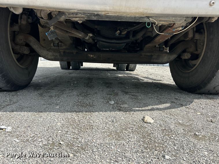 image for item YA3742 2007 International 4300 bucket truck