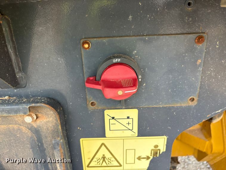 image for item YA3744 2021 XCMG CV123PDU single drum vibratory roller