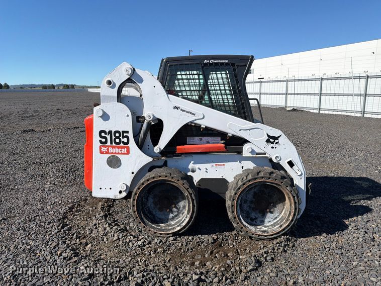 image for item YA3781 2011 Bobcat S185 skid steer loader