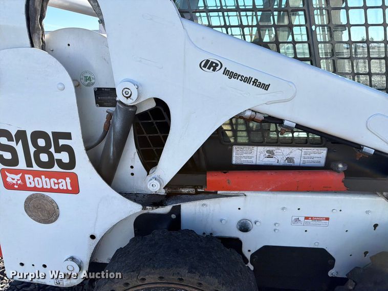 image for item YA3781 2011 Bobcat S185 skid steer loader