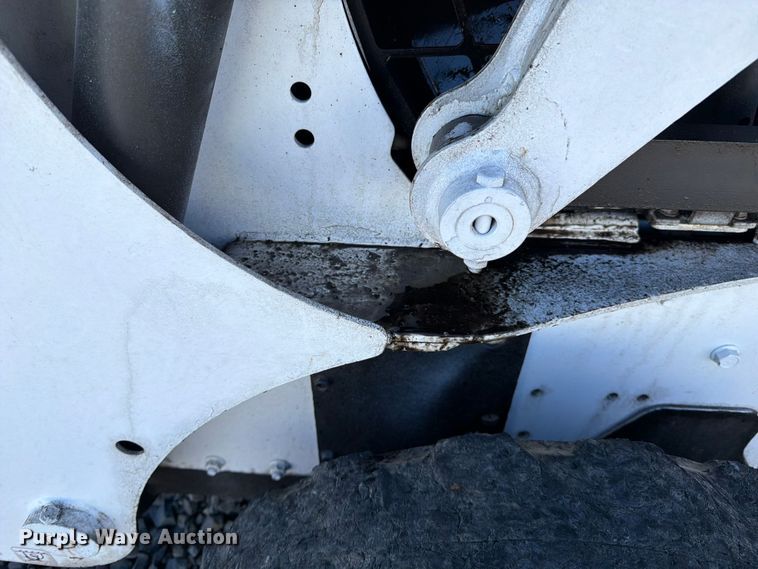 image for item YA3781 2011 Bobcat S185 skid steer loader