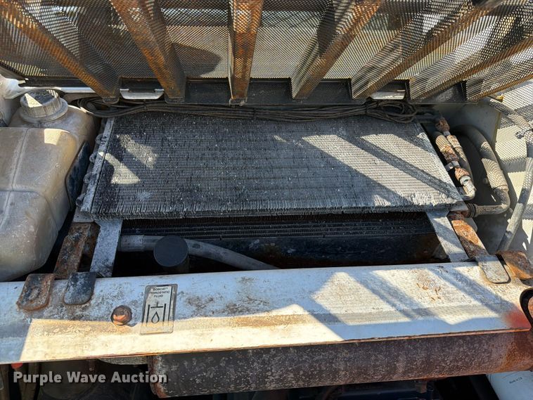 image for item YA3781 2011 Bobcat S185 skid steer loader
