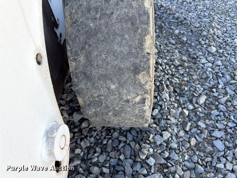 image for item YA3781 2011 Bobcat S185 skid steer loader