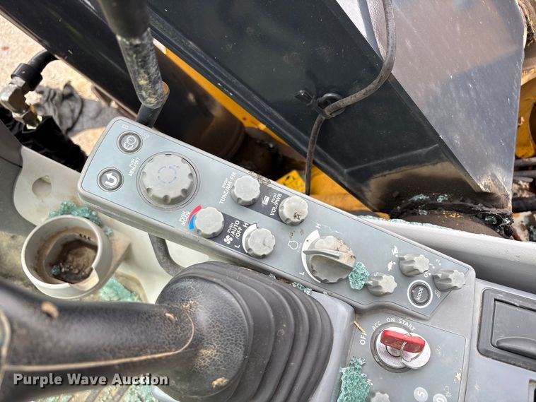 image for item YA3792 2020 John Deere 75G excavator