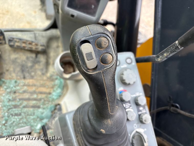 image for item YA3792 2020 John Deere 75G excavator
