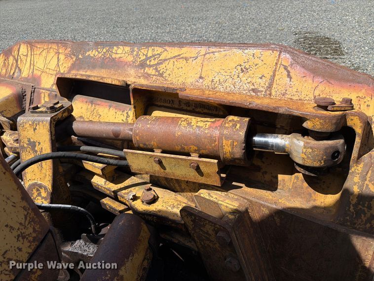 image for item YA3795 1993 Caterpillar D4H TSK skidder