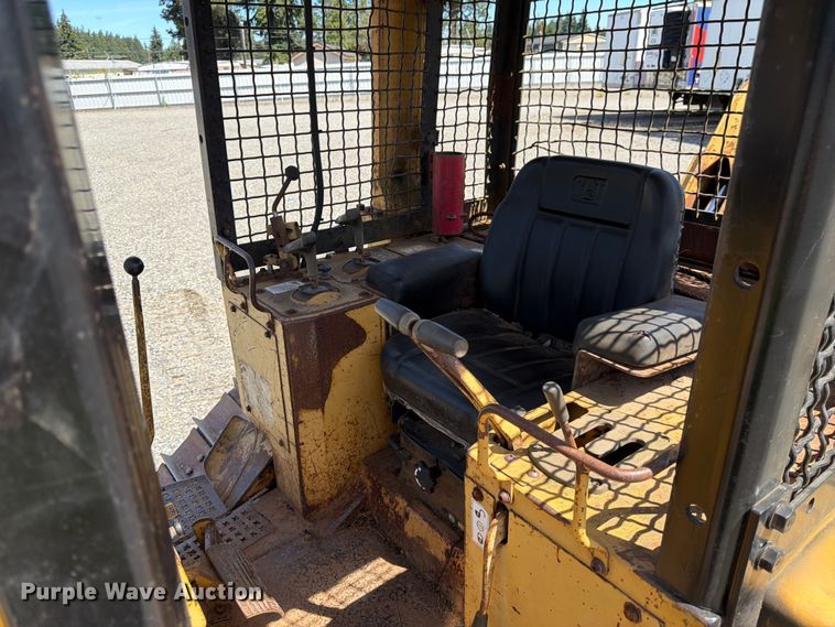 image for item YA3795 1993 Caterpillar D4H TSK skidder