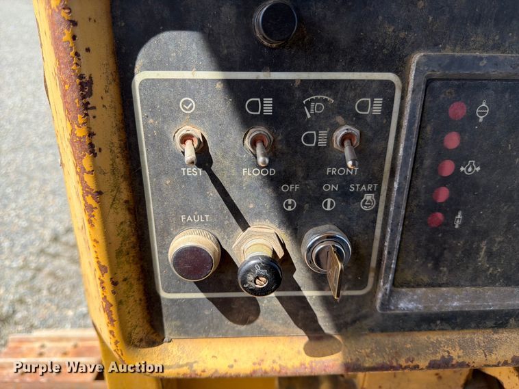 image for item YA3795 1993 Caterpillar D4H TSK skidder