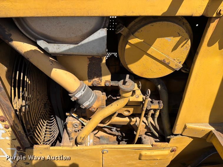 image for item YA3795 1993 Caterpillar D4H TSK skidder