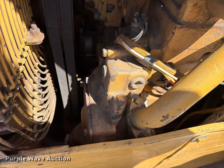 image for item YA3795 1993 Caterpillar D4H TSK skidder