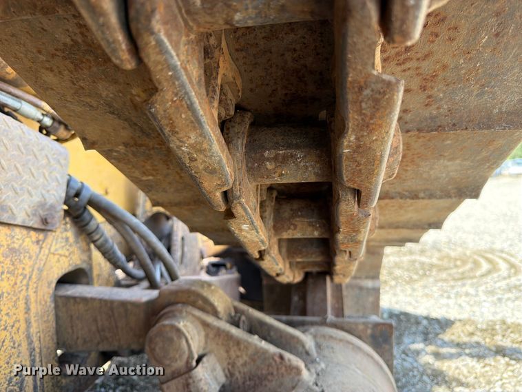 image for item YA3795 1993 Caterpillar D4H TSK skidder