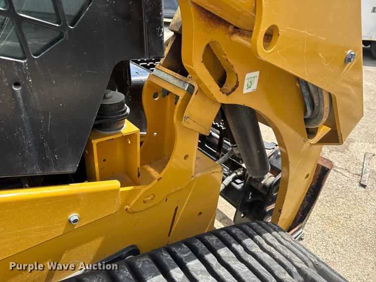 image for item YA3834 2023 Caterpillar 289D3 tracked skid steer loader
