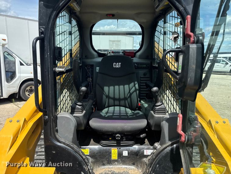 image for item YA3834 2023 Caterpillar 289D3 tracked skid steer loader