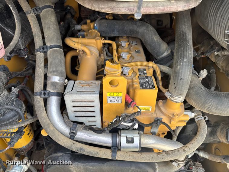 image for item YA3834 2023 Caterpillar 289D3 tracked skid steer loader