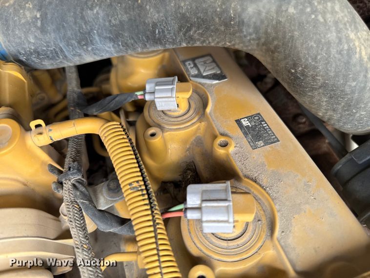 image for item YA3834 2023 Caterpillar 289D3 tracked skid steer loader