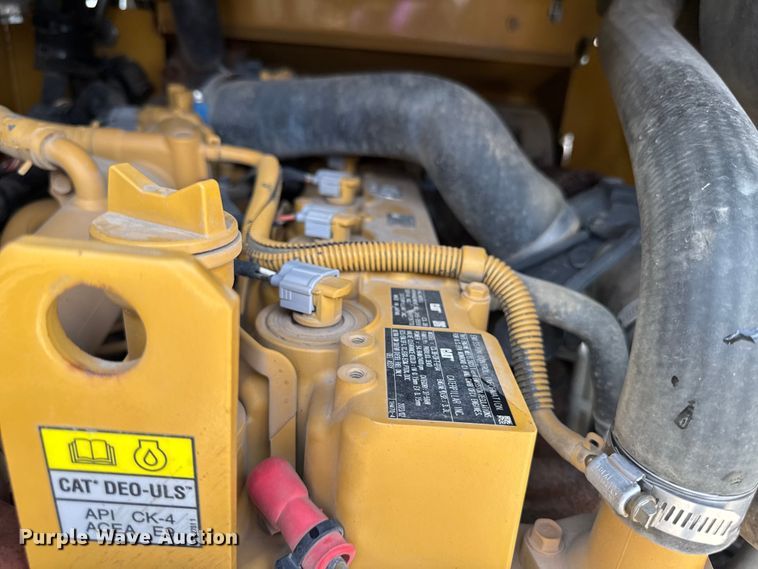 image for item YA3834 2023 Caterpillar 289D3 tracked skid steer loader