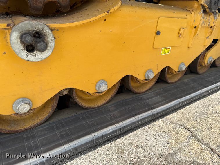 image for item YA3834 2023 Caterpillar 289D3 tracked skid steer loader
