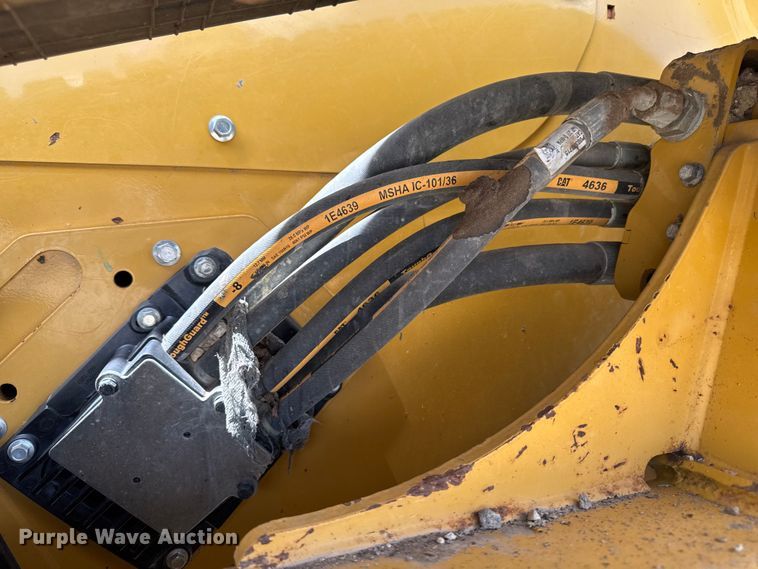 image for item YA3834 2023 Caterpillar 289D3 tracked skid steer loader
