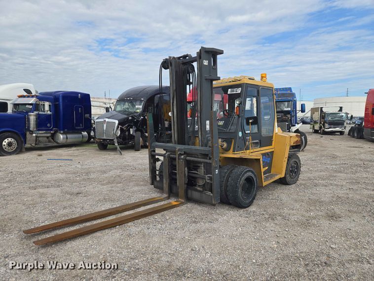 image for item YA3841 Caterpillar DP70 forklift
