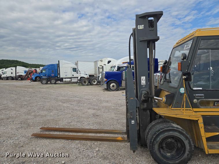 image for item YA3841 Caterpillar DP70 forklift