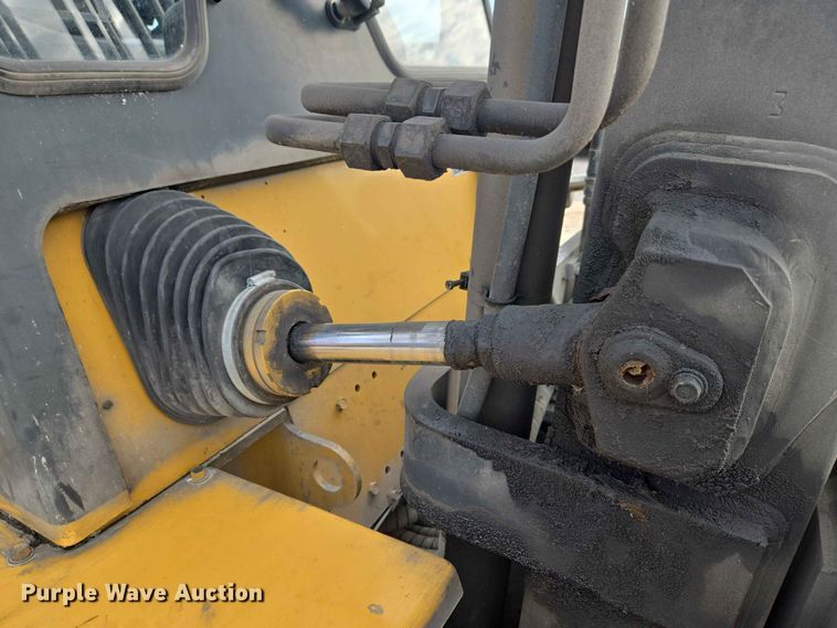 image for item YA3841 Caterpillar DP70 forklift