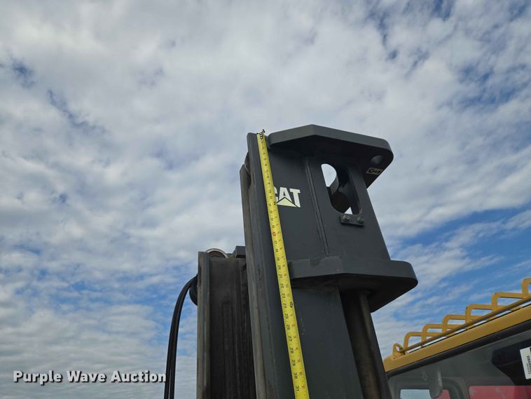 image for item YA3841 Caterpillar DP70 forklift