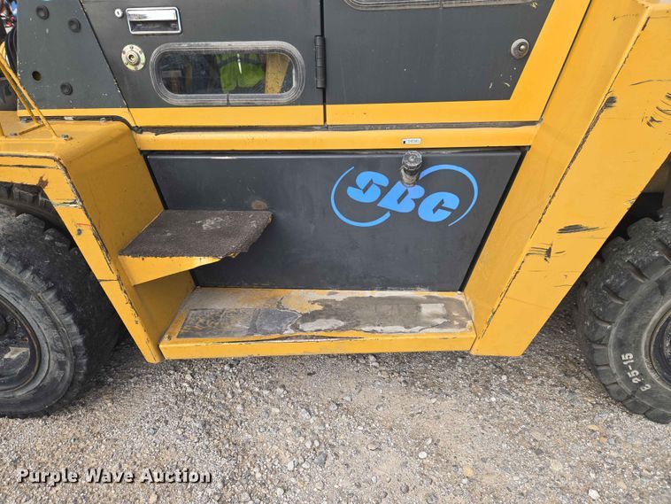 image for item YA3841 Caterpillar DP70 forklift