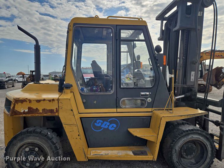 image for item YA3841 Caterpillar DP70 forklift