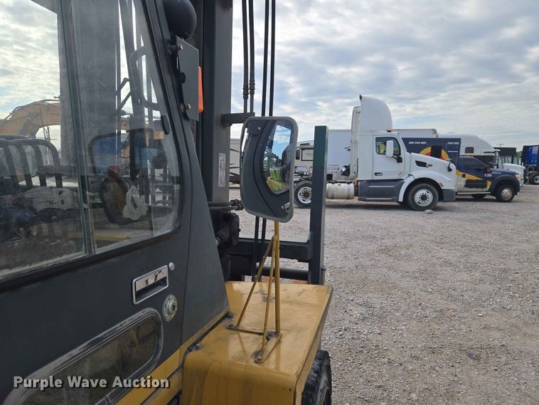 image for item YA3841 Caterpillar DP70 forklift